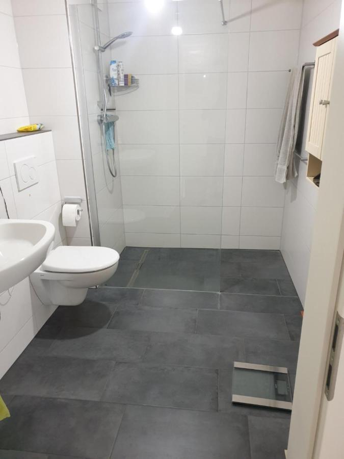 Schones Privatzimmer In Einem Neubau Oldenburg Eksteriør billede